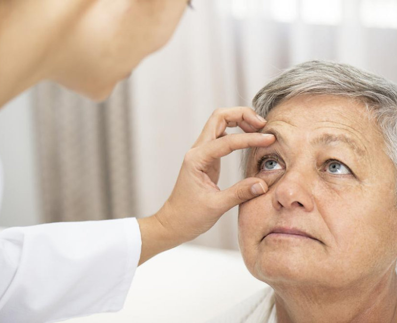 Simple Tips to Prevent Eye Strain in Seniors